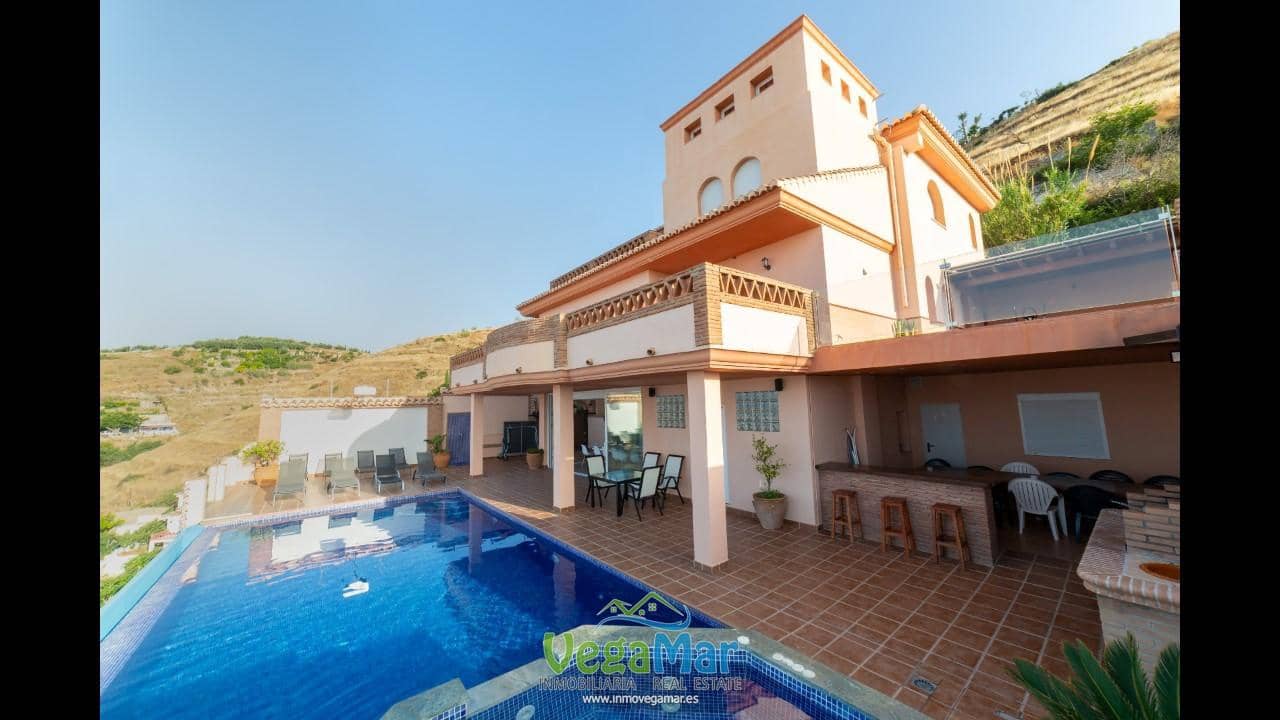 6 bedroom Villa for sale in Almunecar - € 2,900,000 (Ref: 3805847)