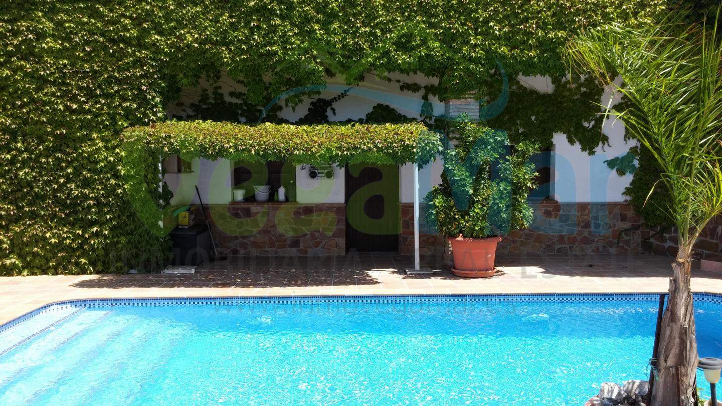 5 Zimmer Villa zu verkaufen in Almunecar - 845.000 € (Ref: 3805848)