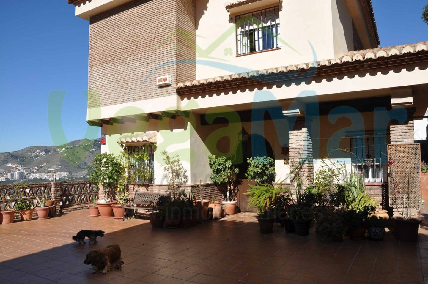 5 Zimmer Villa zu verkaufen in Almunecar - 845.000 € (Ref: 3805848)