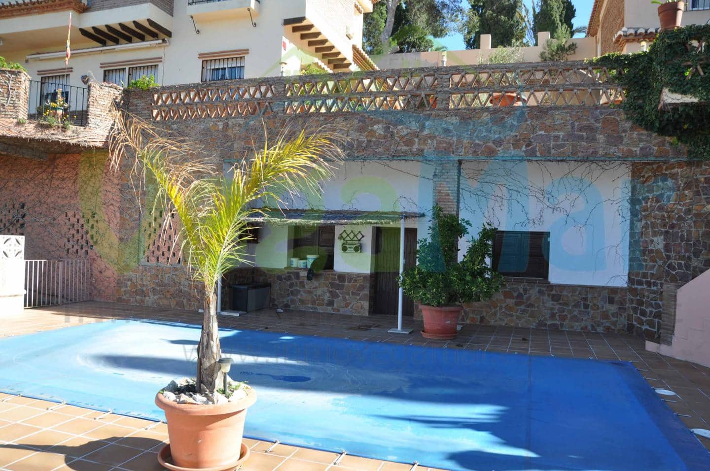 5 Zimmer Villa zu verkaufen in Almunecar - 845.000 € (Ref: 3805848)