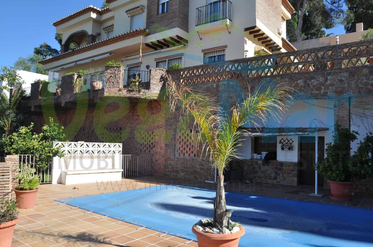 5 Zimmer Villa zu verkaufen in Almunecar - 845.000 € (Ref: 3805848)