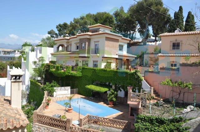 5 soveværelse Villa til salg i Almuñécar - € 845.000 (Ref: 3805848)