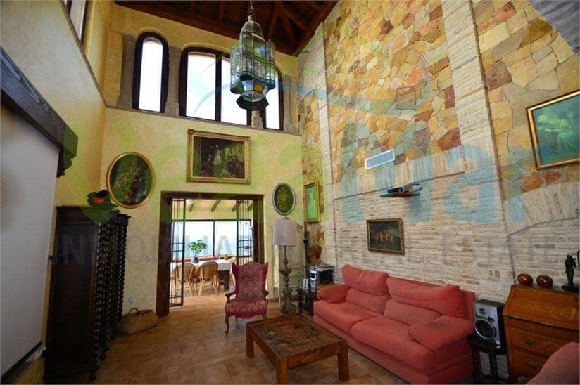 4 soveværelse Villa til salg i Salobrena - € 1.600.000 (Ref: 3805850)