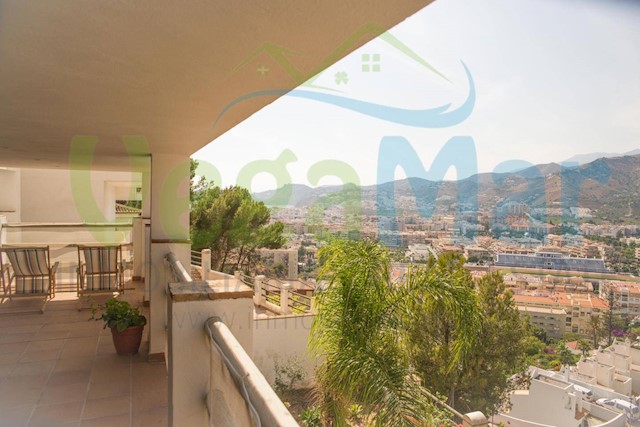 5 chambre Villa/Maison à vendre à Almuñécar avec piscine - 650 000 € (Ref: 3805854)