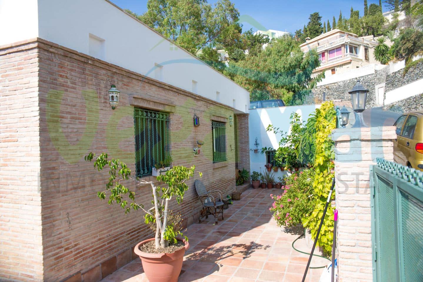 5 chambre Villa/Maison à vendre à Almunecar avec piscine - 650 000 € (Ref: 3805854)