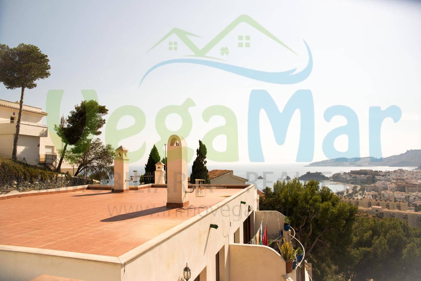 5 chambre Villa/Maison à vendre à Almunecar avec piscine - 650 000 € (Ref: 3805854)