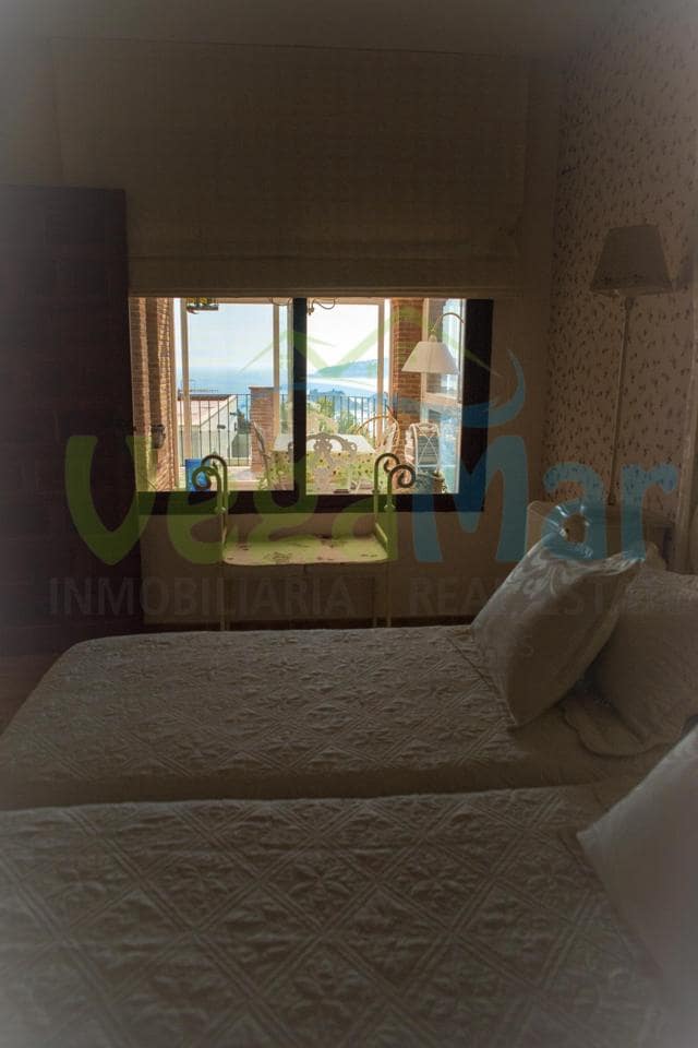 5 chambre Villa/Maison à vendre à Almunecar avec piscine - 650 000 € (Ref: 3805854)