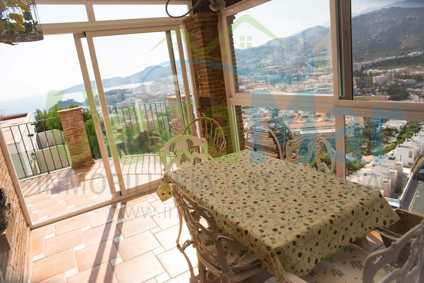 5 chambre Villa/Maison à vendre à Almunecar avec piscine - 650 000 € (Ref: 3805854)