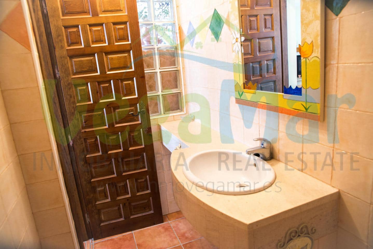 5 chambre Villa/Maison à vendre à Almunecar avec piscine - 650 000 € (Ref: 3805854)