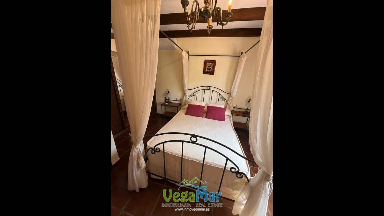 3 quarto Quinta/Casa Rural para venda em Jete com piscina garagem - 530 000 € (Ref: 4002232)