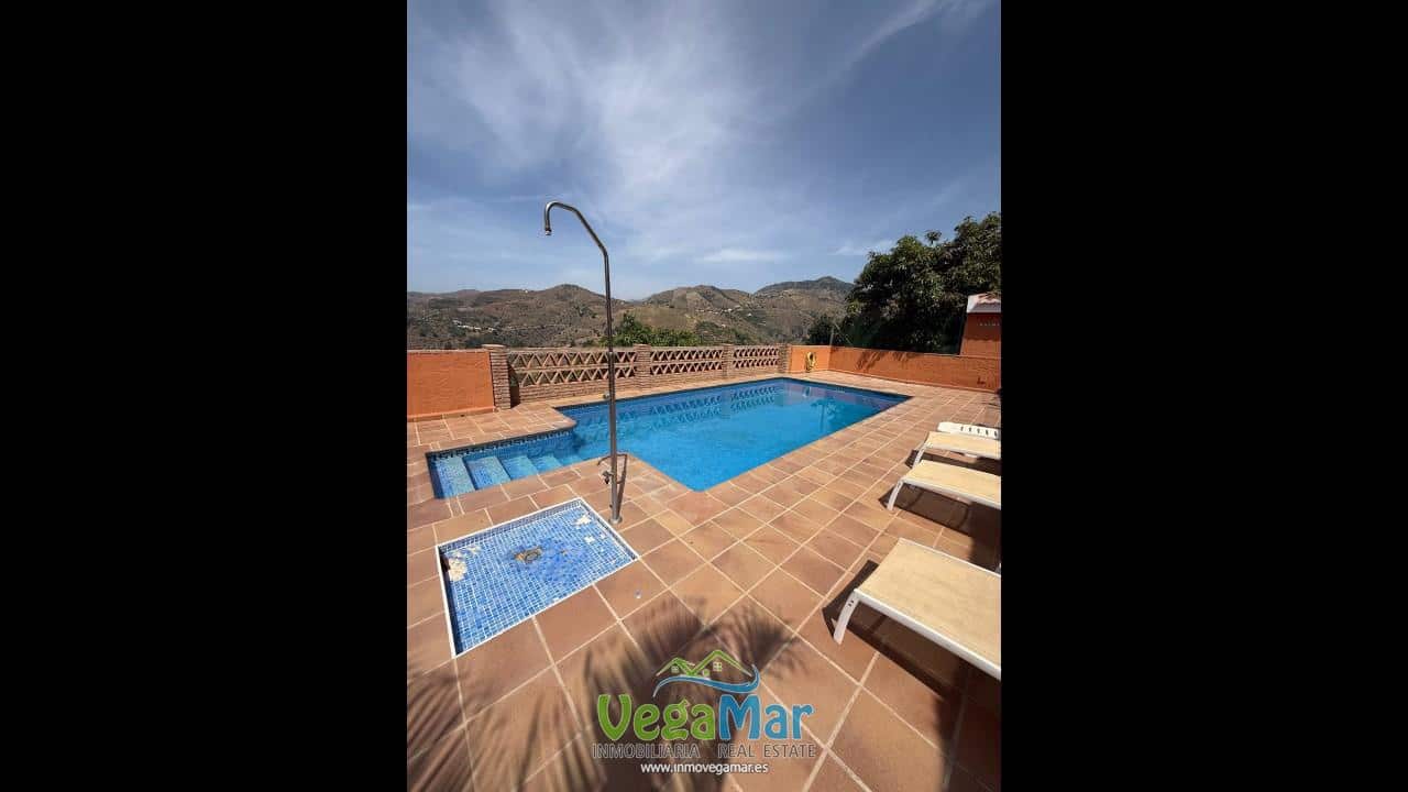 3 quarto Quinta/Casa Rural para venda em Jete com piscina garagem - 530 000 € (Ref: 4002232)