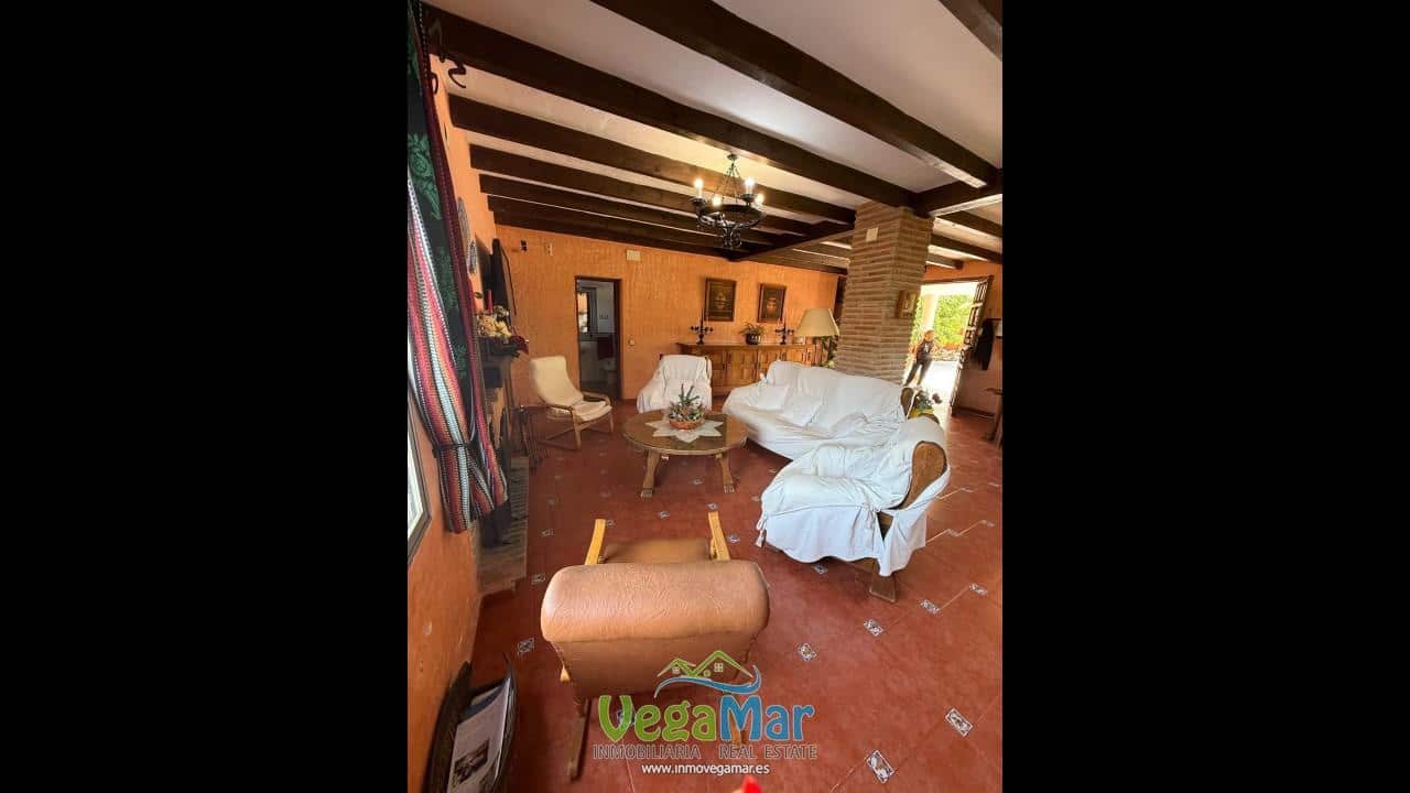 3 quarto Quinta/Casa Rural para venda em Jete com piscina garagem - 530 000 € (Ref: 4002232)