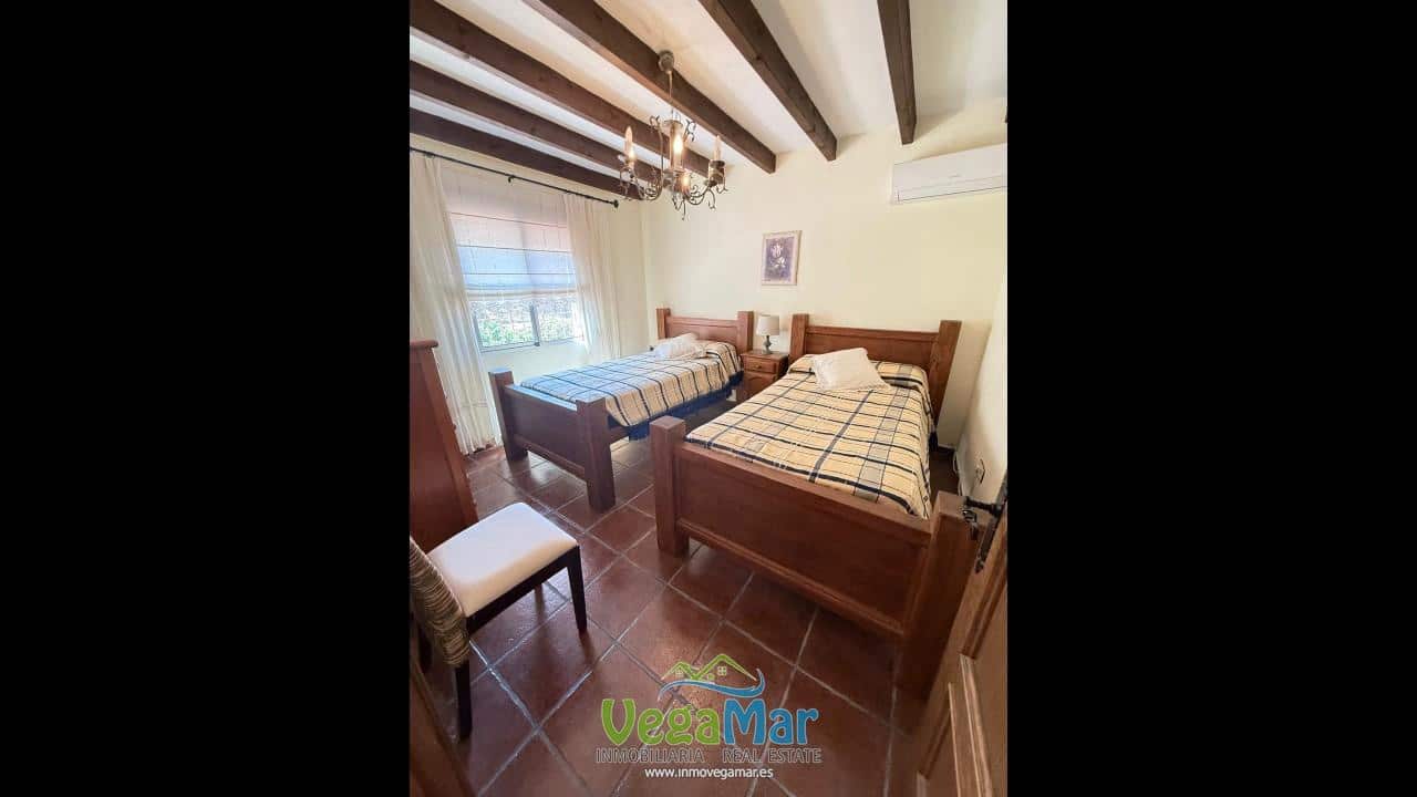 3 quarto Quinta/Casa Rural para venda em Jete com piscina garagem - 530 000 € (Ref: 4002232)