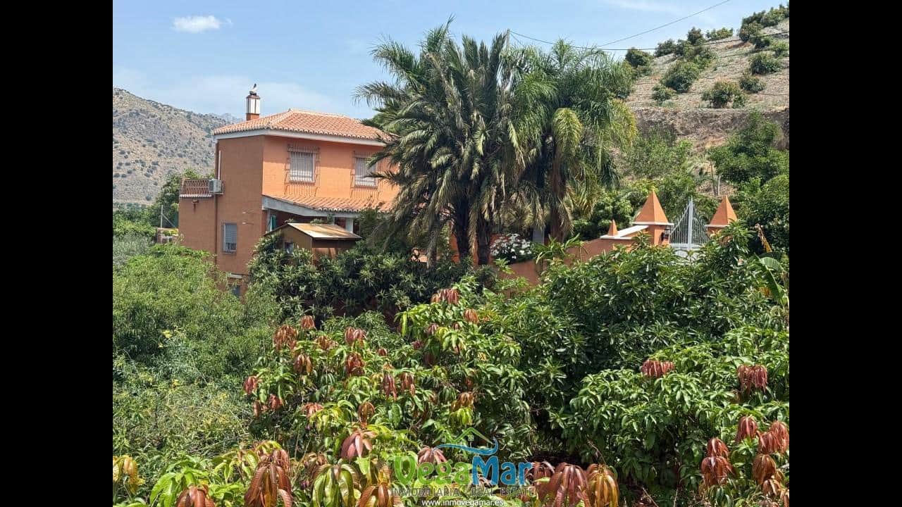 3 quarto Quinta/Casa Rural para venda em Jete com piscina garagem - 530 000 € (Ref: 4002232)
