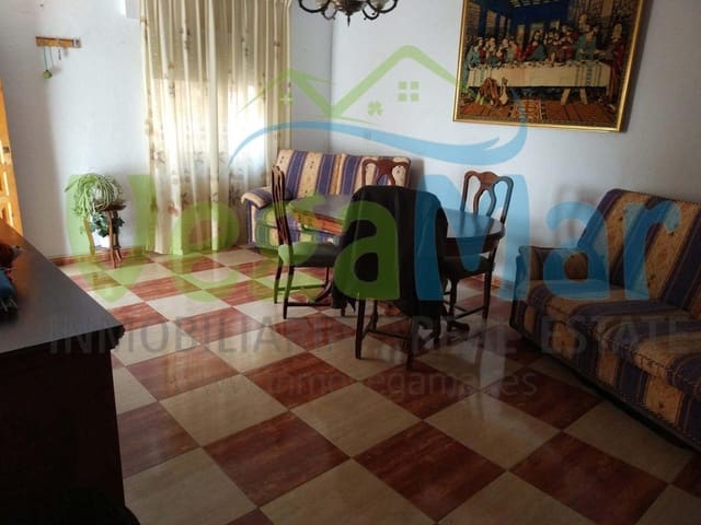 5 soverom Villa til salgs i Itrabo med garasje - € 126 000 (Ref: 4725009)