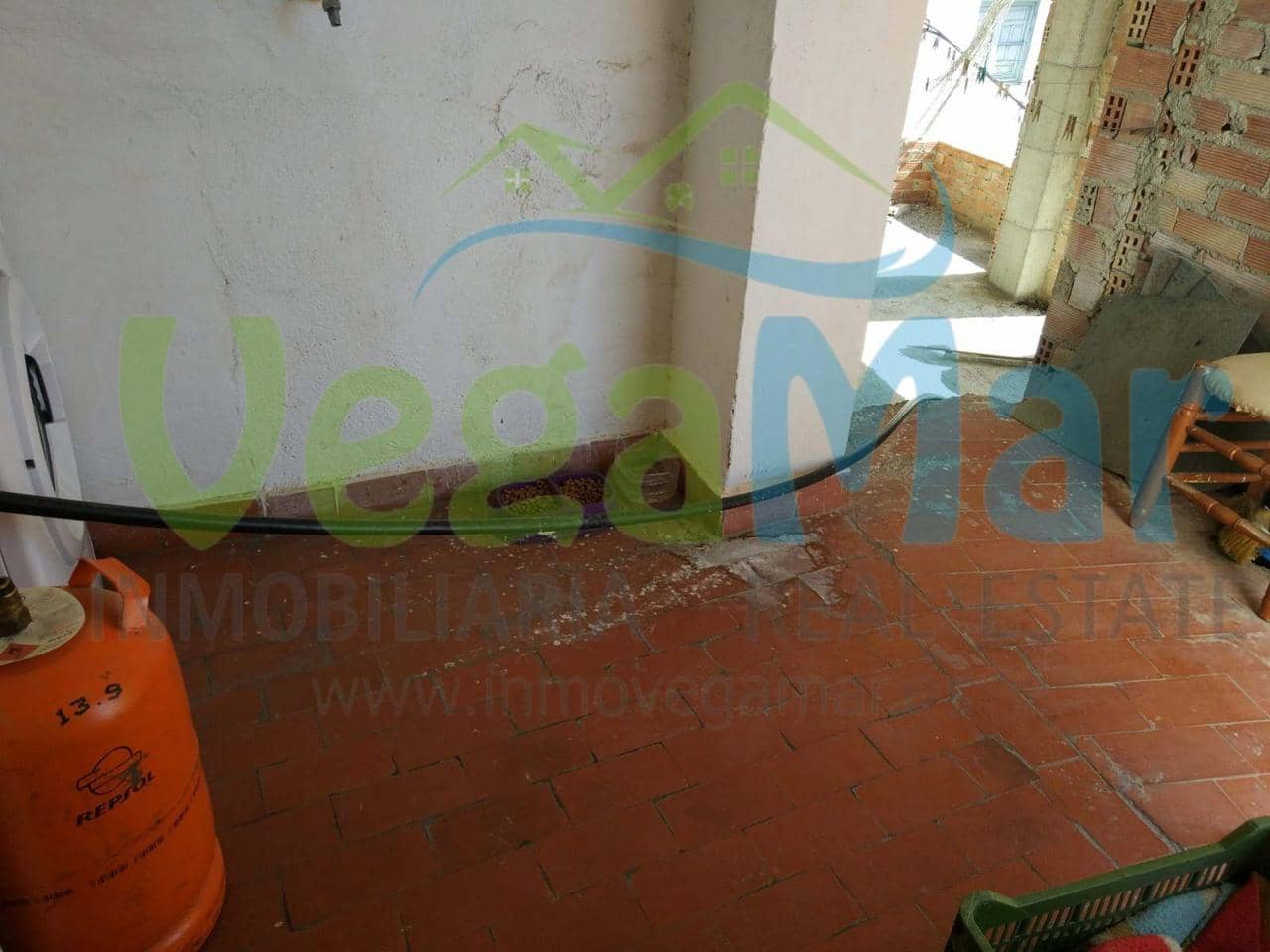 5 soveværelse Villa til salg i Itrabo med garage - € 126.000 (Ref: 4725009)