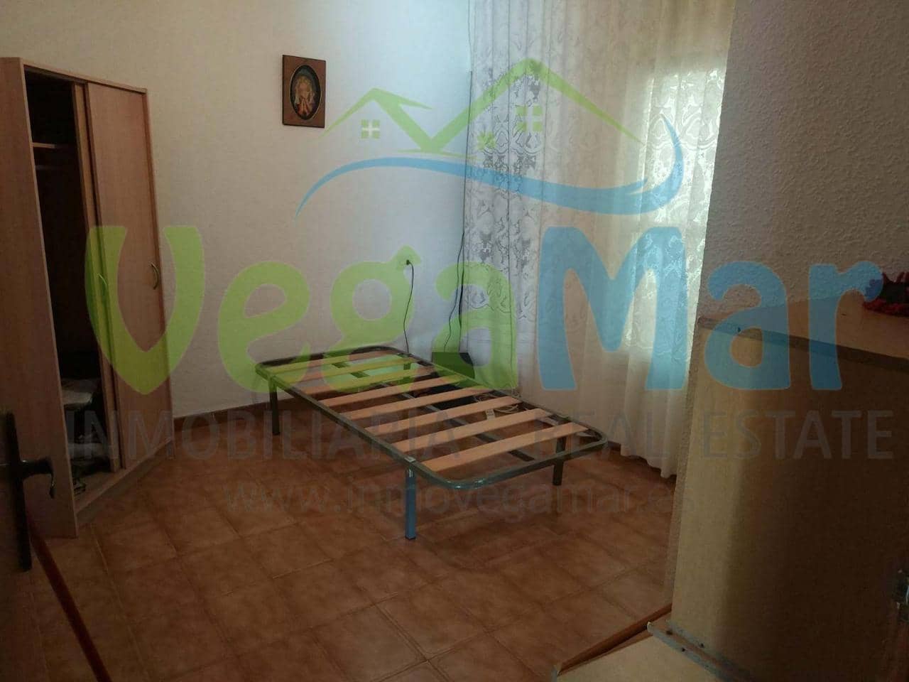 5 soveværelse Villa til salg i Itrabo med garage - € 126.000 (Ref: 4725009)