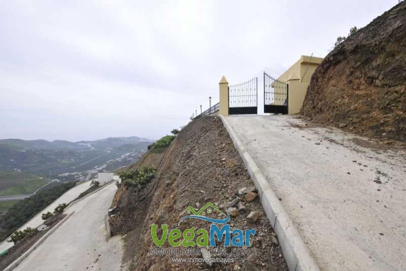 Ubebygd land til salgs i Almunecar - € 800 000 (Ref: 4780851)