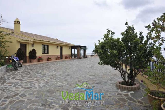 Ubebygd land til salgs i Almuñécar - € 800 000 (Ref: 4780851)