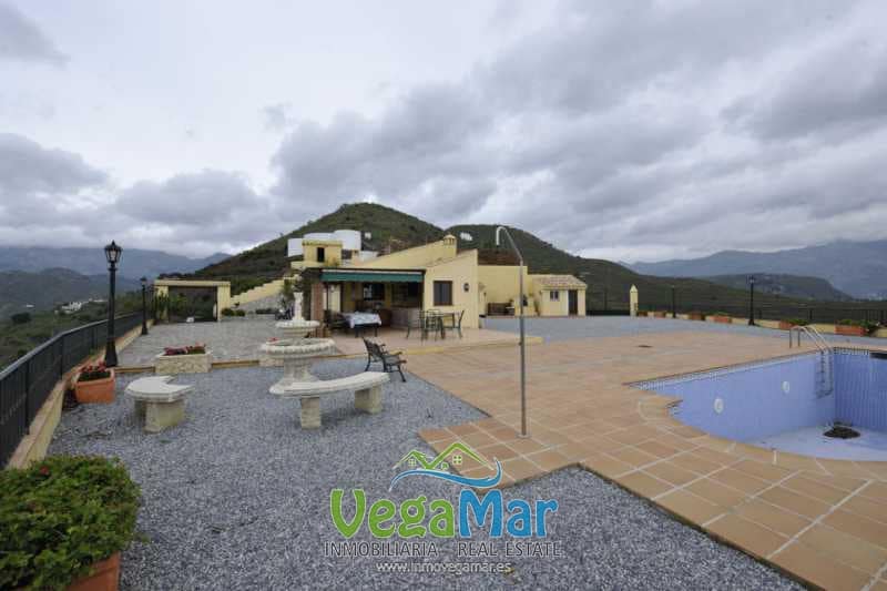 Ubebygd land til salgs i Almunecar - € 800 000 (Ref: 4780851)