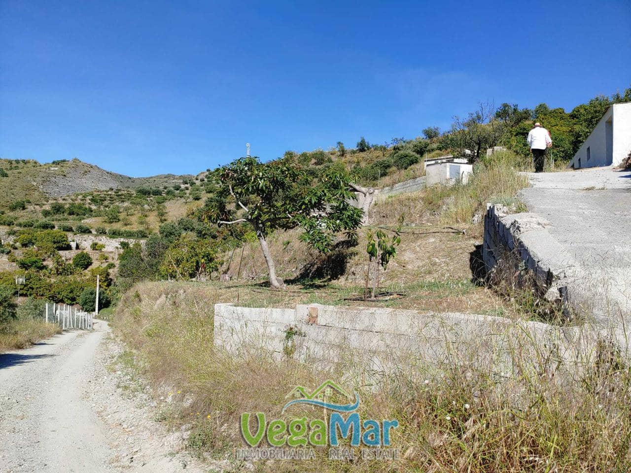 Grunde uden byggetilladelser til salg i La Herradura - € 240.000 (Ref: 5458906)