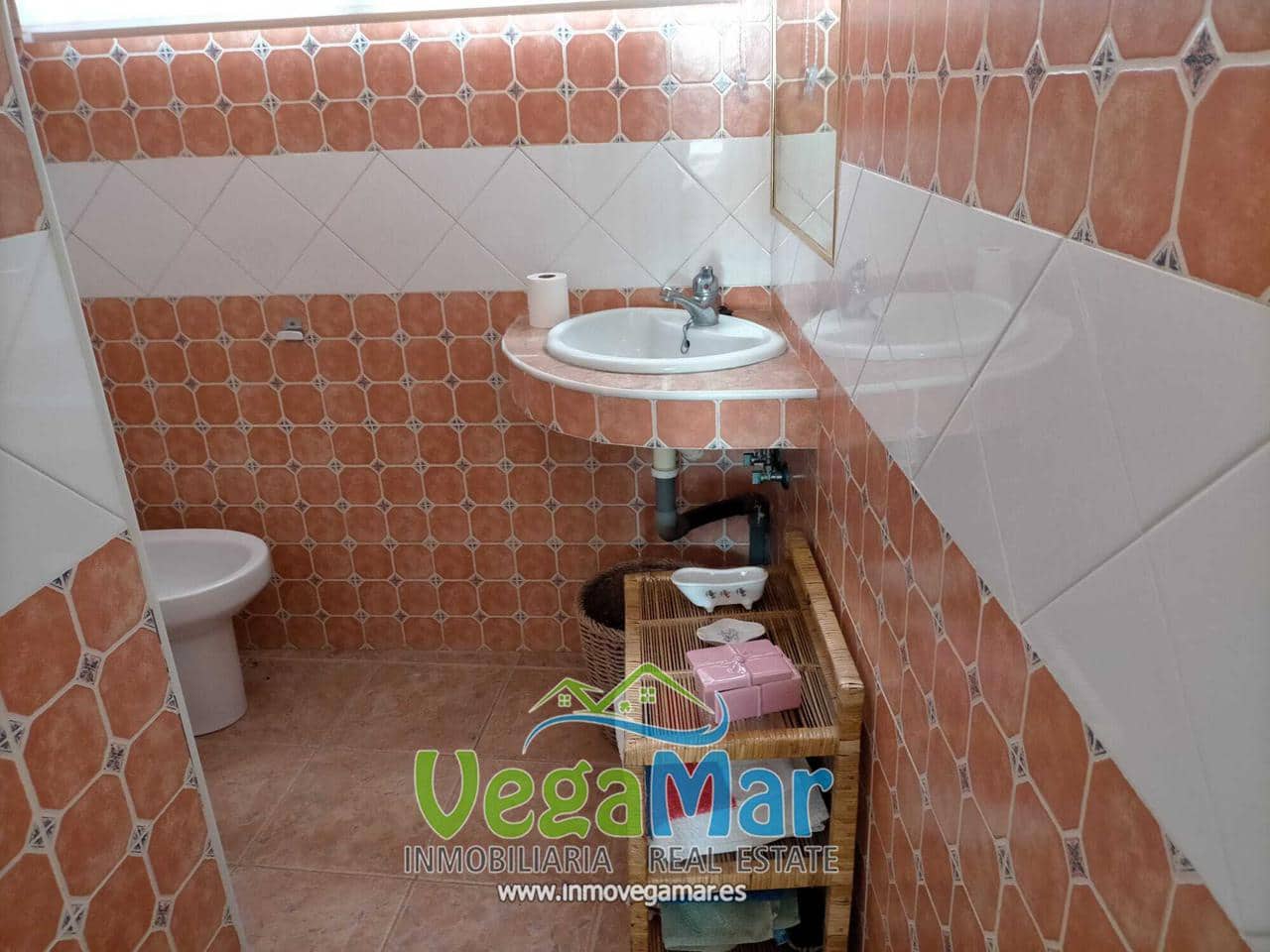 3 soverom Villa til salgs i Almunecar med svømmebasseng garasje - € 795 000 (Ref: 5905671)