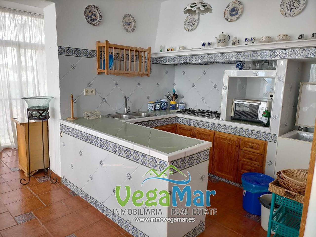3 bedroom Villa for sale in Almunecar with pool garage - € 795,000 (Ref: 5905671)