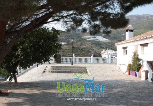 5 soverom Villa til salgs i Itrabo med svømmebasseng garasje - € 1 485 000 (Ref: 6350065)