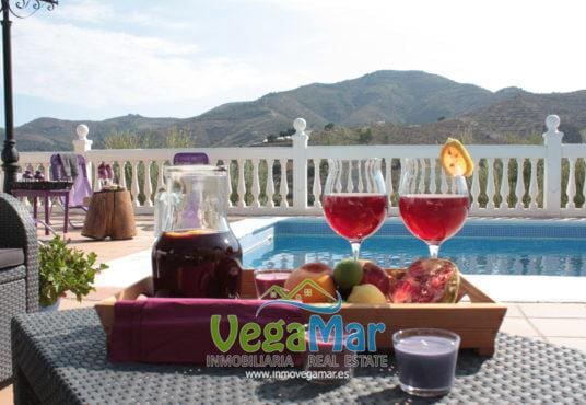 5 soveværelse Villa til salg i Itrabo med swimmingpool garage - € 1.485.000 (Ref: 6350065)