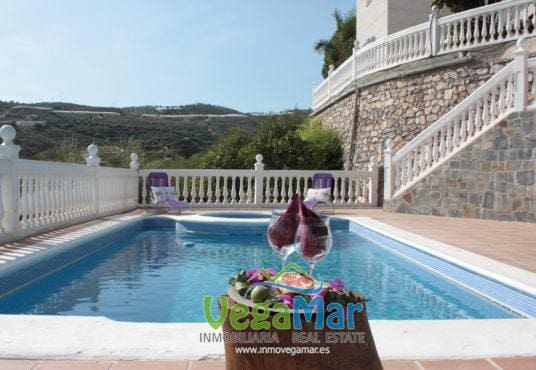 5 soverom Villa til salgs i Itrabo med svømmebasseng garasje - € 1 485 000 (Ref: 6350065)