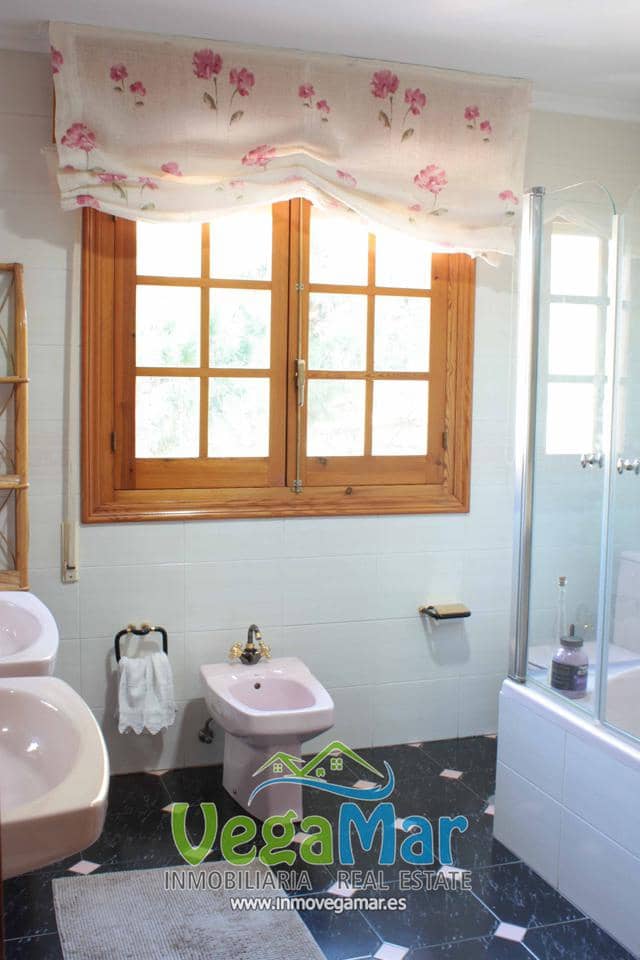 5 slaapkamer Villa te koop in Itrabo met zwembad garage - € 1.350.000 (Ref: 6350065)