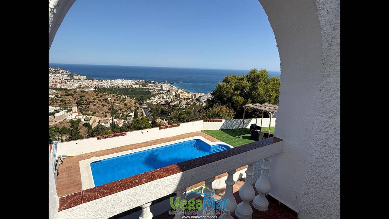 4 Zimmer Villa zu verkaufen in Almunecar mit Pool - 630.000 € (Ref: 6404023)