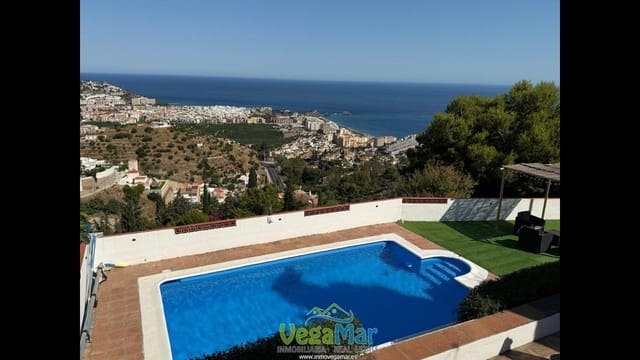 4 Zimmer Villa zu verkaufen in Almuñécar mit Pool - 630.000 € (Ref: 6404023)