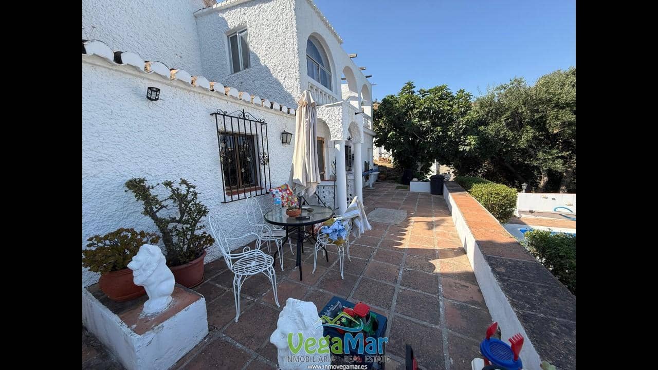 4 Zimmer Villa zu verkaufen in Almunecar mit Pool - 630.000 € (Ref: 6404023)
