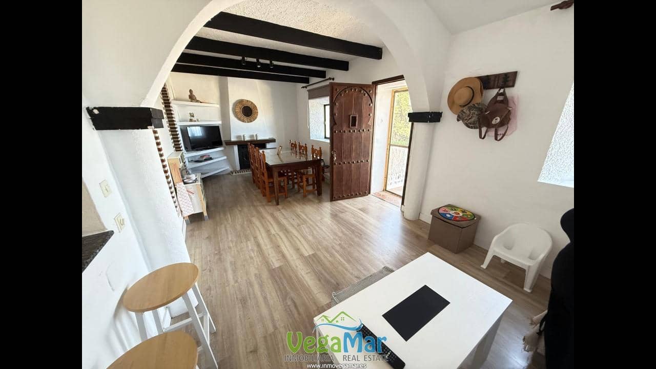 4 Zimmer Villa zu verkaufen in Almunecar mit Pool - 630.000 € (Ref: 6404023)