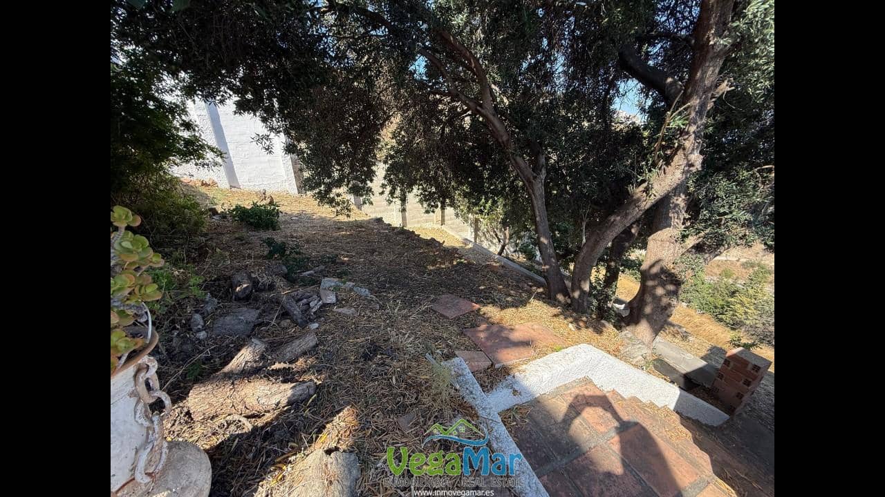4 Zimmer Villa zu verkaufen in Almunecar mit Pool - 630.000 € (Ref: 6404023)