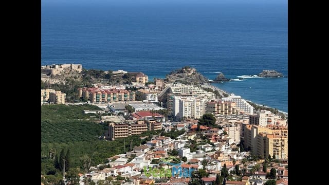 4 Zimmer Villa zu verkaufen in Almuñécar mit Pool - 630.000 € (Ref: 6404023)