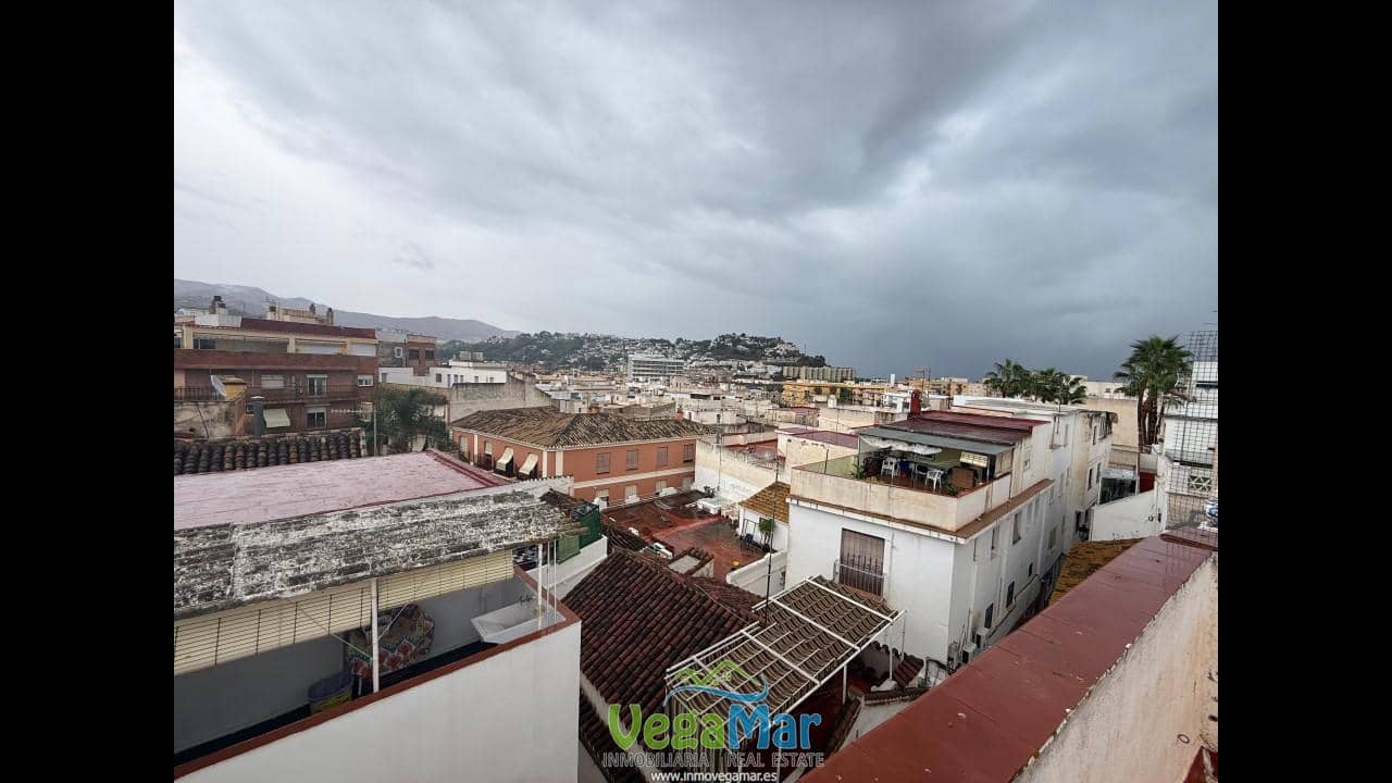 7 sypialnia Willa na sprzedaż w Almunecar - 265 000 € (Ref: 6632215)