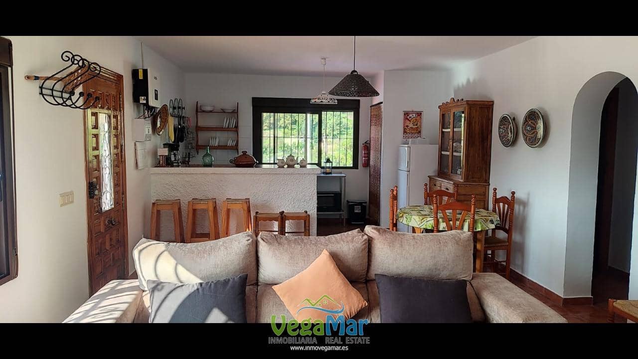 2 bedroom Villa for rent in Almunecar with pool - € 800 (Ref: 7297080)