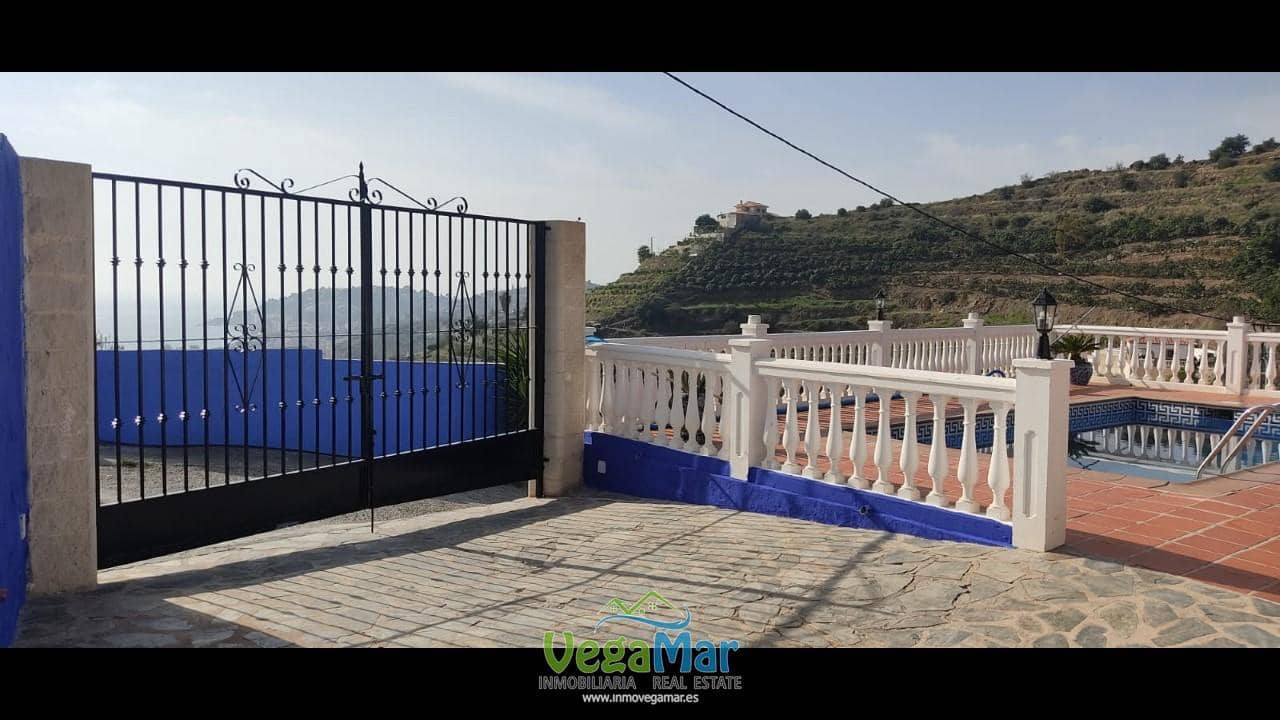 2 bedroom Villa for rent in Almunecar with pool - € 800 (Ref: 7297080)