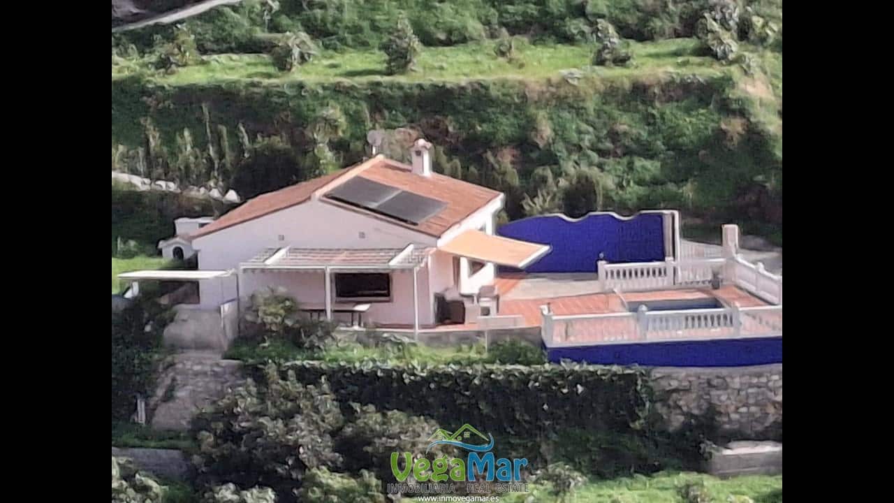 2 bedroom Villa for rent in Almunecar with pool - € 800 (Ref: 7297080)