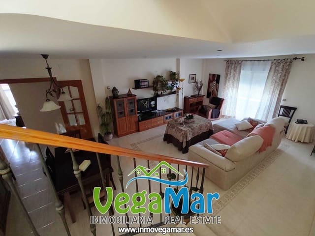 3 soverom Villa til salgs i Almuñécar med garasje - € 285 000 (Ref: 7493915)