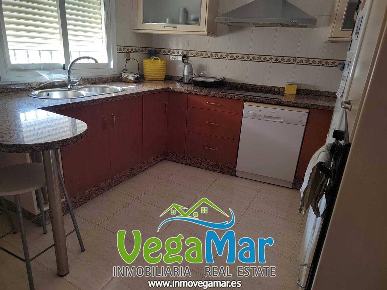 3 bedroom Villa for sale in Almunecar with garage - € 285,000 (Ref: 7493915)