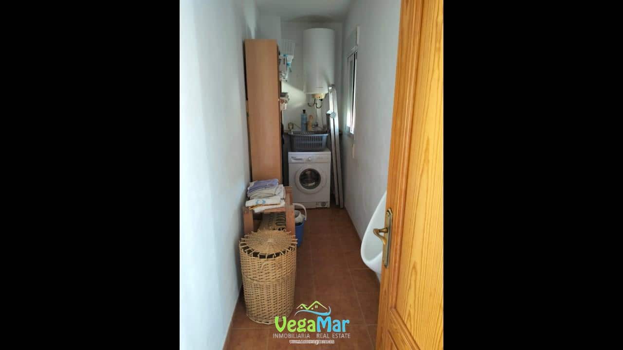 3 bedroom Villa for sale in Almunecar with garage - € 285,000 (Ref: 7493915)