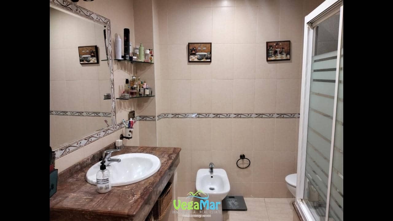 3 bedroom Villa for sale in Almunecar with garage - € 285,000 (Ref: 7493915)