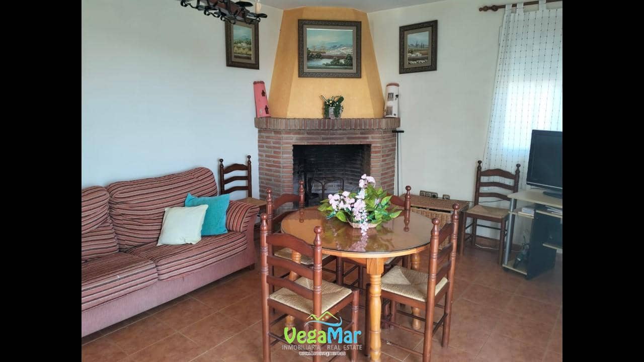 3 bedroom Villa for sale in Almunecar with garage - € 285,000 (Ref: 7493915)