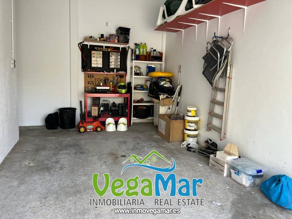 Chalet de 3 habitaciones en Almuñécar en venta con garaje - 600.000 € (Ref: 7732713)