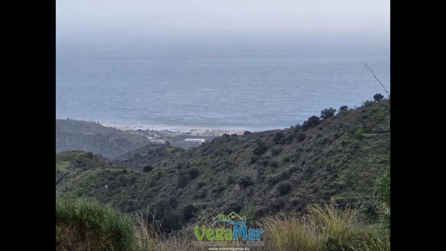 Grunde uden byggetilladelser til salg i Almuñécar - € 65.000 (Ref: 7936668)