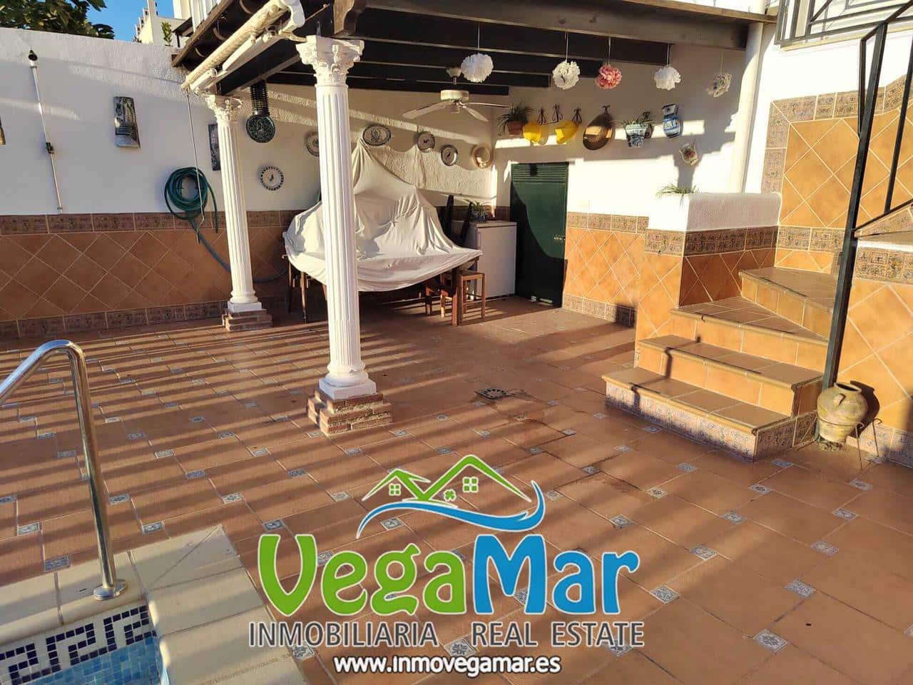 6 sovrum Villa till salu i Almunecar med pool garage - 310 000 € (Ref: 8006400)