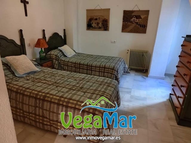 6 soverom Villa til salgs i Almuñécar med svømmebasseng garasje - € 310 000 (Ref: 8006400)